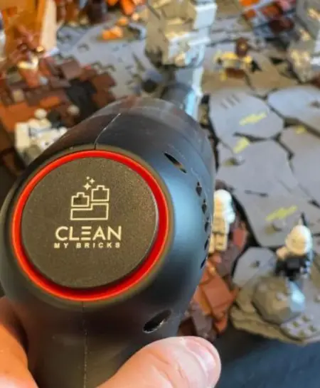 CLEANMYBRICKS.COM
maintaining a dust-free Lego collection!
5  By Brickmad Sam
Shop No