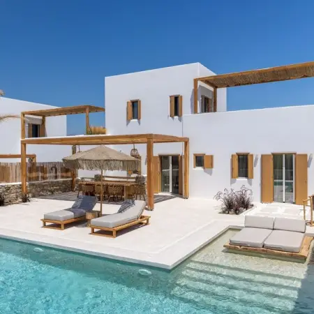 A tranquil scene presented to you by cocopalm morning bright sun.
.
.
