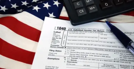 Each year, more than 50,000 foreigners come to in America.
 Apply for immigration to Ameri