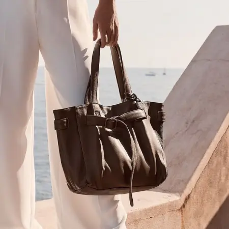 Just like its namesake the MADRID handbag has an old soul with a fresh sp