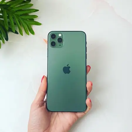 SALE iPhone 11 Pro Max 256GB Only R12999 each FREE Type-C Adapter USB