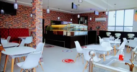 Supermarket, Hair Salon, Spa, Beauty Parlor, Sports Bar, Gaming Center, Fastfood Res