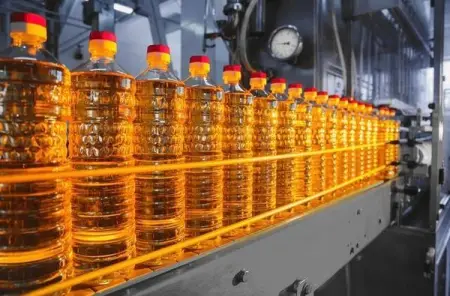 We sell varieties of 100 Pure Refined Edible Vegetable Oil, Crude and Refine