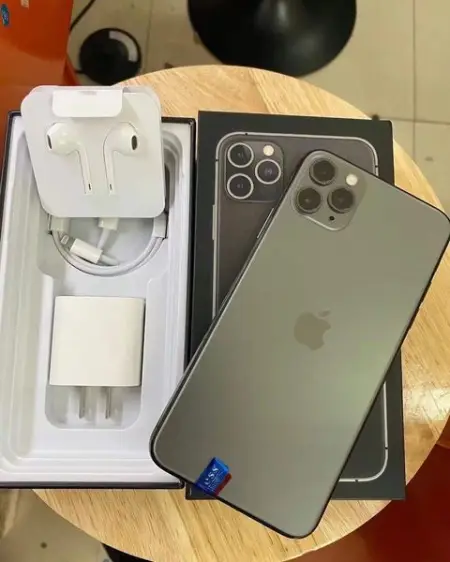 11 pro max.
Raha ya kiganja cha mwanamke awe na sim imejaa kiganjani.
P