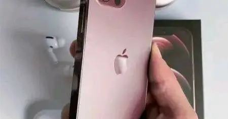 IPHONE 6s 32g. 3,500birr
IPHONE 6s 64gb 4000birr
IPHONE 7 32GB 6,000birr
IPH