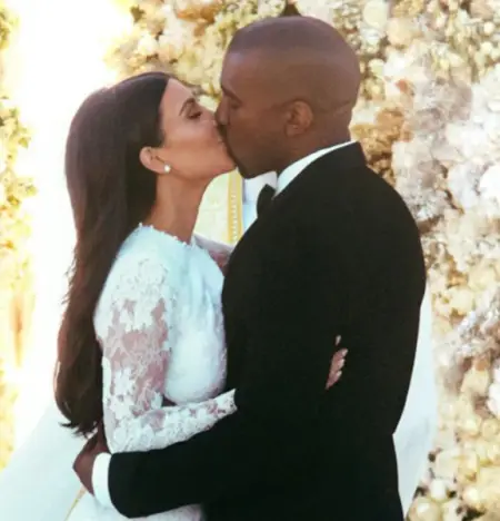 These 35 moments nearly broke the internet
SNEAKERTOAST.COM
35 Pics That