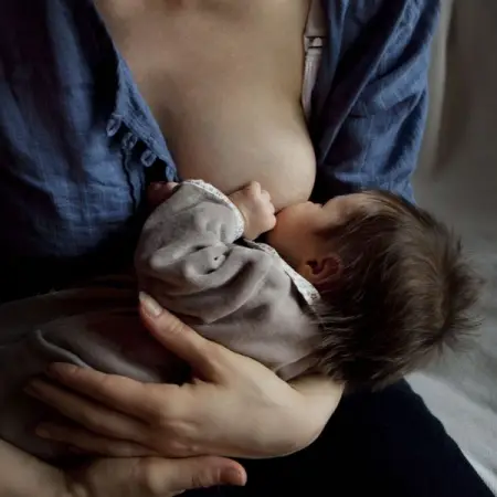 Most women have every intention of breastfeeding their babies
but less than 15 are 