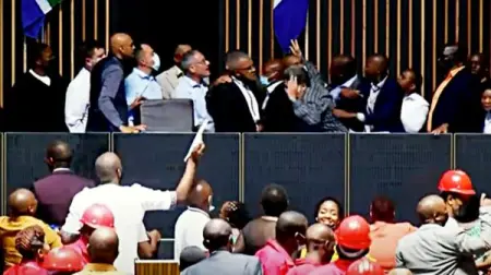 TIMESLIVE.CO.ZA
WATCH  Here we go again Chaos at first 2022 Joburg council meeting
