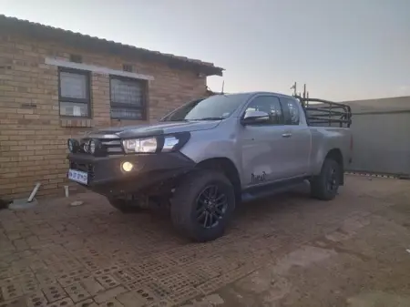 2017 Toyota Hilux 2.8 GD-6 - R359,000.00

2017 Toyota Hilux 2.8 GD-6
Extend