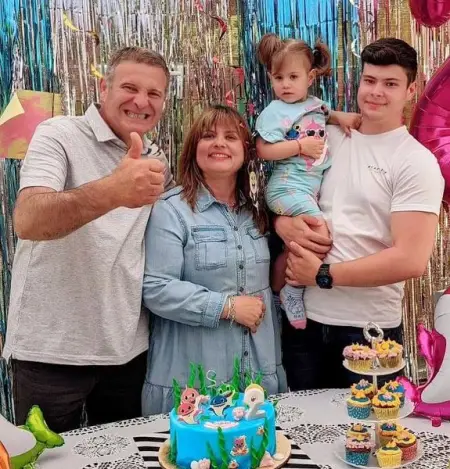 Can a digital business change our lives?

My name is Vanya. I was born and raised in Bulg