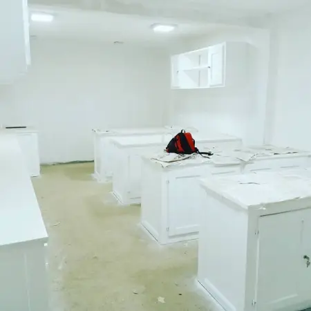 WE DEAL IN FIRST CLASS SCIENTIFIC EQUIPMENT FOR SCHOOLS,COLLEGES, AND LABORATORI