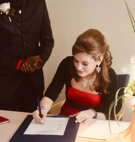 22.03 WEDDING ANNIVERSARY-

Today, 9 years ago we had an emotionally charged wedding. Extre