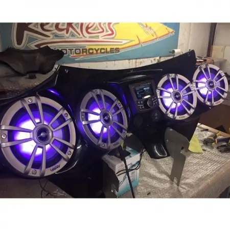 ACCESSORYINTERNATIONAL.COM
LED Speaker Fairings
LED Stereo, Quad Speakers