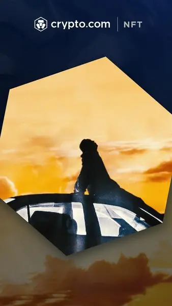 Murat Akyol expresses the idea that its always possible to illuminate a dark wo