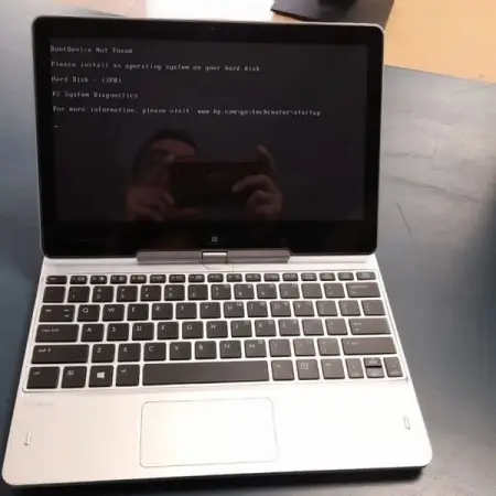              

 
Docking station
Mouse
Laptop Charger

  ,

Excellent 