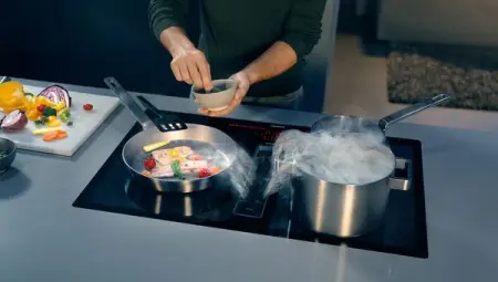 This innovative new design will help you cook like a pro and still entertain your guests.
W