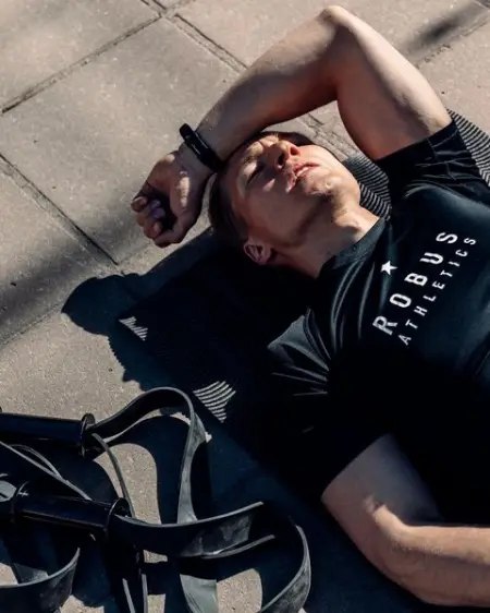 ROBUSATHLETICS.COM
Shop Now
 