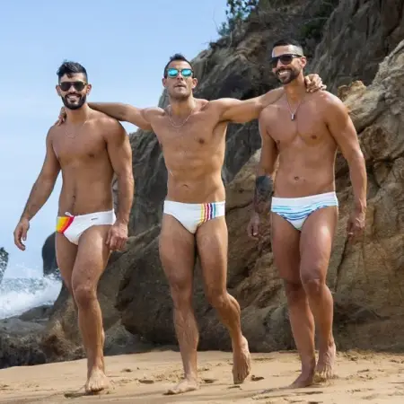 IKAKOSSWIMWEAR.COM
Shop Now
 