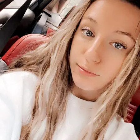 Just a young girl who loves cheer and games. Come say Hi!
Cheerful Gamin