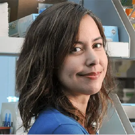 SYNBIOBETA.COM
Christina Smolke, Antheia
Pioneer In The Fields Of Synthetic Biology And Me