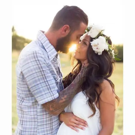  My Wife is an Aloof Beauty 
FX International Group, a leading company in S City