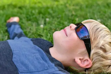 Our Color Blind glasses help kids see Color for the first time.
ENCHROMA.COM
Life