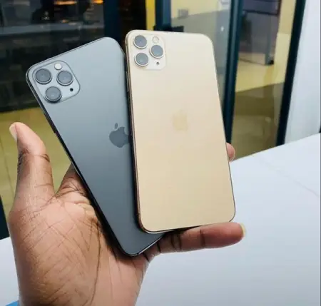 iPhone 11 pro 64gb R9500
iPhone 11 pro 256gb R11000
Battery healthy 98
If it aint clean 