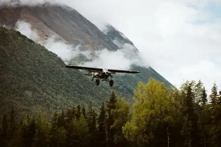 Innovative products for backcountry aviation.
WWW.AIRFRAMESALASKA.COMSTOL