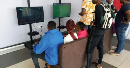 We at Diamond Cinema Provide our esteem customers with Amazing Cinematic Experience and