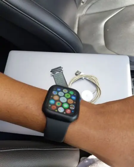 Apple Series 6 Watch - 44mm - R4,200.00

Apple series 6 Watch, premium 44mm size with 