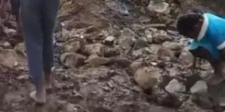 Dozens of pupils from Currys Post Primary School in the KwaZulu-Natal midlands dit