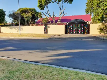 best lodge - R350.00

Hi there every one.we ar on promotion this month on some 