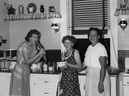 After their photos were discovered, these folks couldnt face their neighbors f