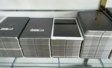 Price down 
IPad Air 19.7inch
16GB storage 4GB RAM
Inatumia WiFi mobile hotspot
Inak